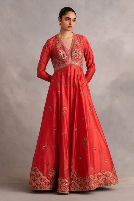 Petticoat Lane By Divya_Orange Organza, Chanderi Pearls, Sequins V-neck Paisley Embroidered Kalidar Set _Online_at_Aza_Fashions