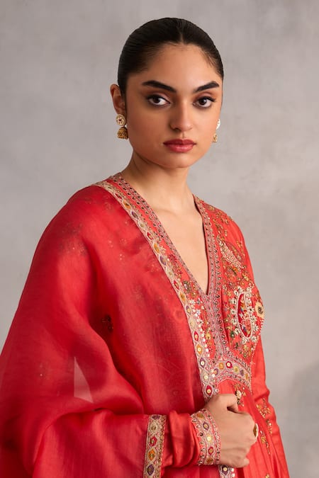 Buy_Petticoat Lane By Divya_Orange Organza, Chanderi Pearls, Sequins V-neck Paisley Embroidered Kalidar Set 