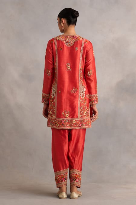 Shop Petticoat Lane By Divya Orange Chanderi Sequins, Pearls, Embroidery Round Neck Phiran Kurta Set at Aza Fashions Shop_Petticoat Lane By Divya_Orange Chanderi Sequins, Pearls, Embroidery Round Neck Phiran Kurta Set _at_Aza_Fashions