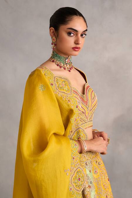 Petticoat Lane By Divya_Yellow Organza Sequins, Beads, Zari Sweetheart Neck And Embroidered Lehenga Set _at_Aza_Fashions