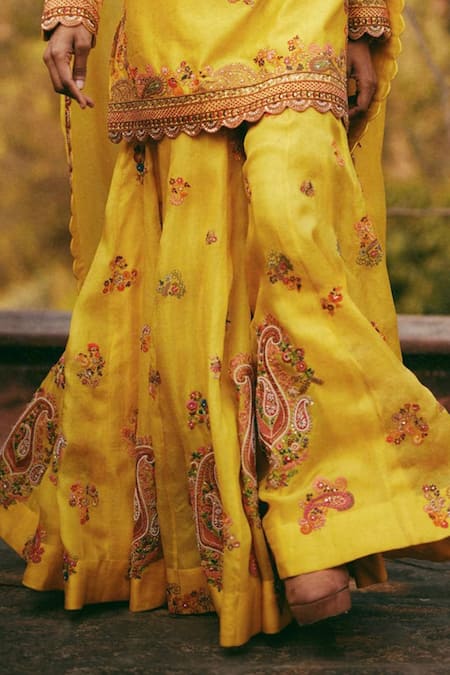 Petticoat Lane By Divya Yellow Organza, Chanderi Beads, Embroidery Round Neck Floral Kurta Sharara Set Online at Aza Fashions Petticoat Lane By Divya_Yellow Organza, Chanderi Beads, Embroidery Round Neck Floral Kurta Sharara Set _Online_at_Aza_Fashions
