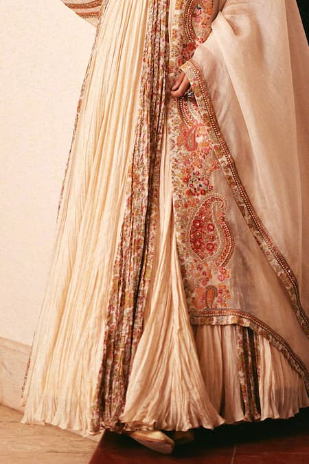 Buy Petticoat Lane By Divya Ivory Organza, Chanderi Beads, Embroidery V-neck Paisley Anarkali Set Online at Aza Fashions Buy_Petticoat Lane By Divya_Ivory Organza, Chanderi Beads, Embroidery V-neck Paisley Anarkali Set _Online_at_Aza_Fashions