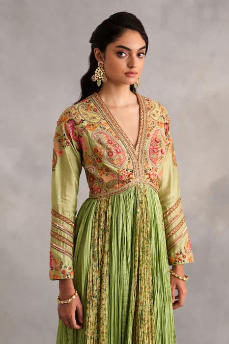 Petticoat Lane By Divya_Green Organza, Chanderi Embroidery, Beads V-neck Paisley Anarkali With Dupatta _Online_at_Aza_Fashions