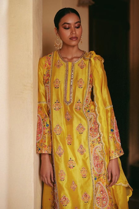 Petticoat Lane By Divya Paisley Embroidered Kurta Pant Set 