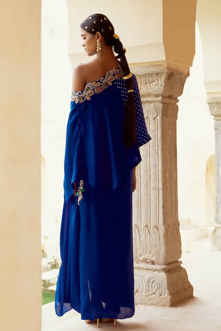 Buy_Pink City By Sarika_Blue Silk Tassels Round Embellished Bandhani Pattern Cape And Draped Skirt Set 