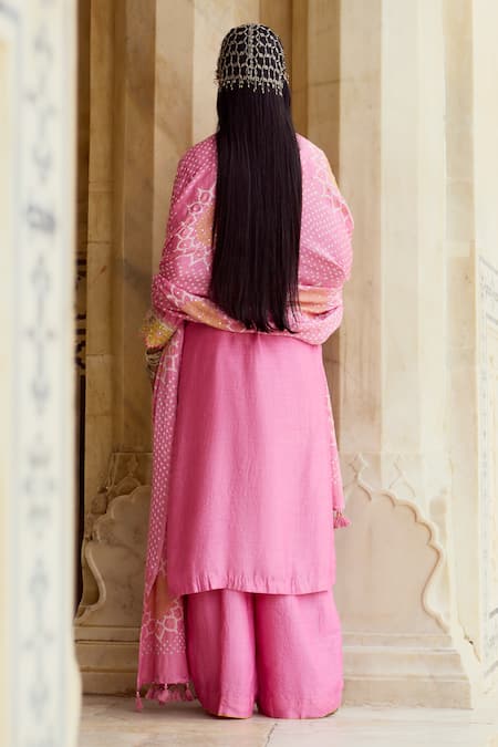 Pink City By Sarika Pink , Chanderi, Organza Embroidery Round Surajmukhi Kurta Pant Set Online at Aza Fashions Pink City By Sarika_Pink , Chanderi, Organza Embroidery Round Surajmukhi Kurta Pant Set _Online_at_Aza_Fashions