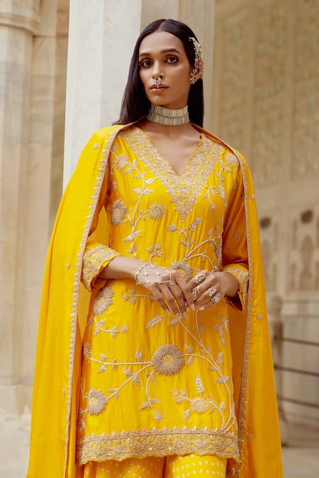 Pink City By Sarika Yellow , Organza Metallic Thread, Sunflower Kurta Sharara Set Online at Aza Fashions Pink City By Sarika_Yellow , Organza Metallic Thread, Sunflower Kurta Sharara Set _Online_at_Aza_Fashions