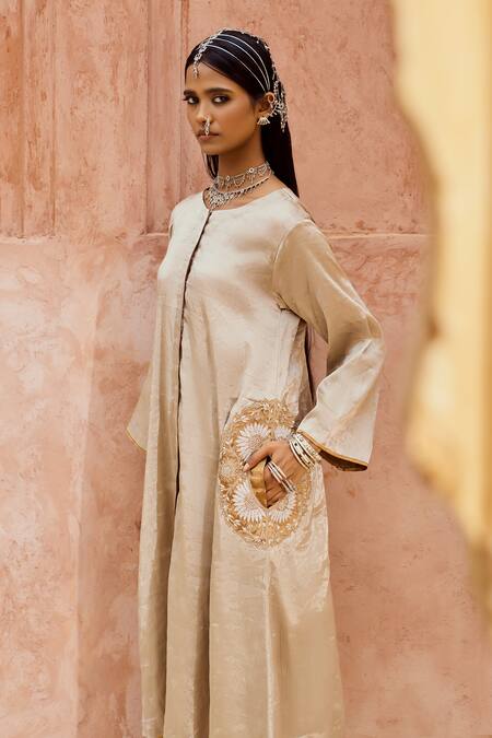 Shop Pink City By Sarika Silver Tissue Zari, Embroidery Round Sona Chandi Surajamukhi Kurta With Pant Online at Aza Fashions Shop_Pink City By Sarika_Silver Tissue Zari, Embroidery Round Sona Chandi Surajamukhi Kurta With Pant _Online_at_Aza_Fashions