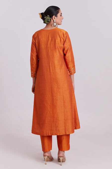 Pink City By Sarika Embroidered Kurta Set With Sunflower Dupatta 