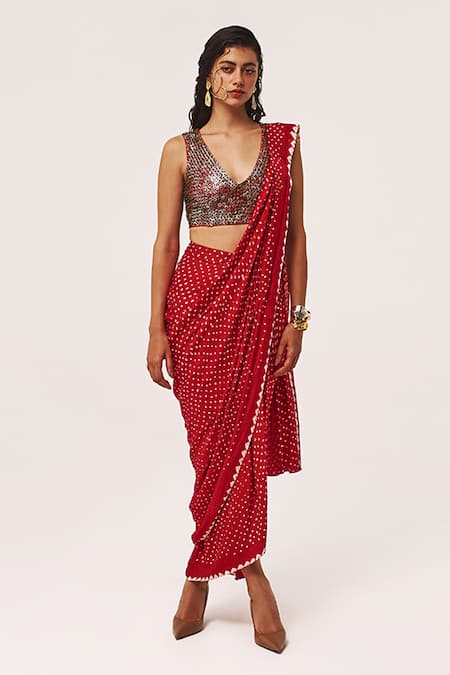 Tisha Saksena Red Blouse Raw Silk Embellished Bandhini Farid Pattern Pre-draped Saree With 