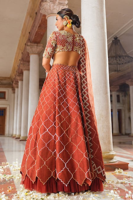 Anu Pellakuru Mughal Jaal Embroidered Lehenga Set 