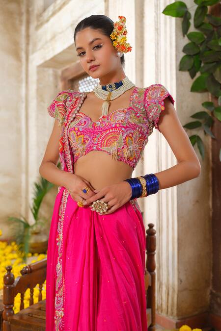 Buy_Anu Pellakuru_Pink Silk, Crepe, Cotton Embroidery, Cut Work Sweetheart Neck Phool Saree Set _Online_at_Aza_Fashions