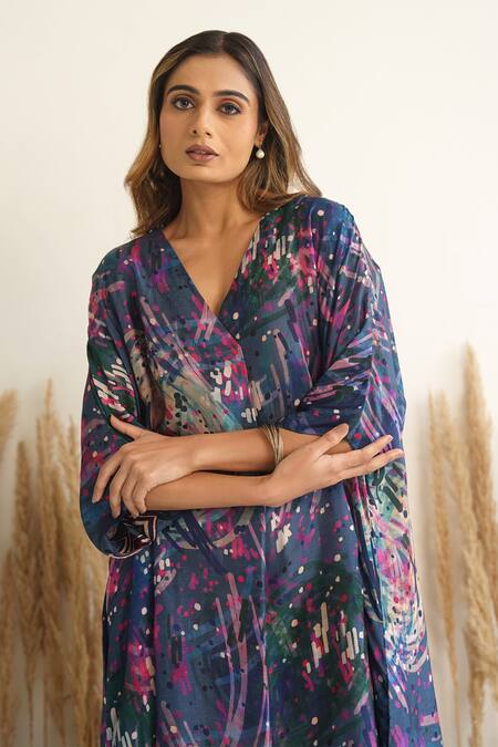 Meghna Panchmatia_Blue Silk V-neck Abstract Print Kaftan _at_Aza_Fashions