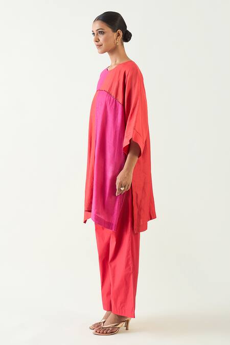 Shivani Bhargava Pink Cotton Silk Sequin Round Color Blocked Tunic Online at Aza Fashions Shivani Bhargava_Pink Cotton Silk Sequin Round Color Blocked Tunic _Online_at_Aza_Fashions
