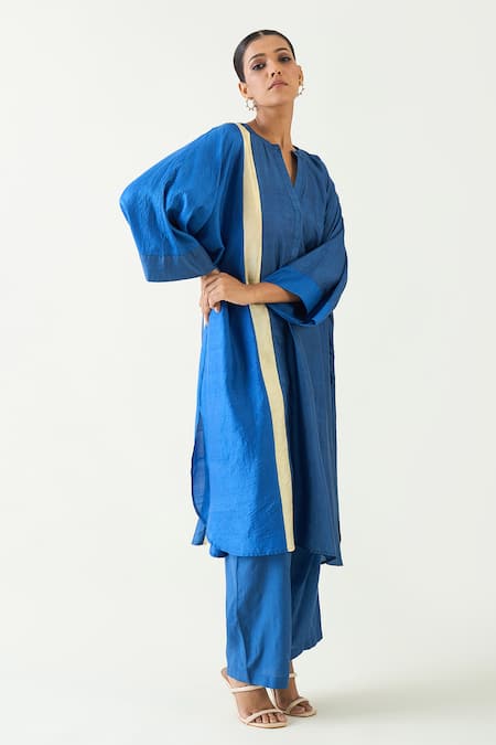 Shop Shivani Bhargava Blue Silk Bandeau Neck Niti Color Block Tunic With Pant Online at Aza Fashions Shop_Shivani Bhargava_Blue Silk Bandeau Neck Niti Color Block Tunic With Pant _Online_at_Aza_Fashions