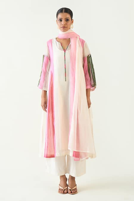 Shivani Bhargava Isha Color Blocked Kurta Set 