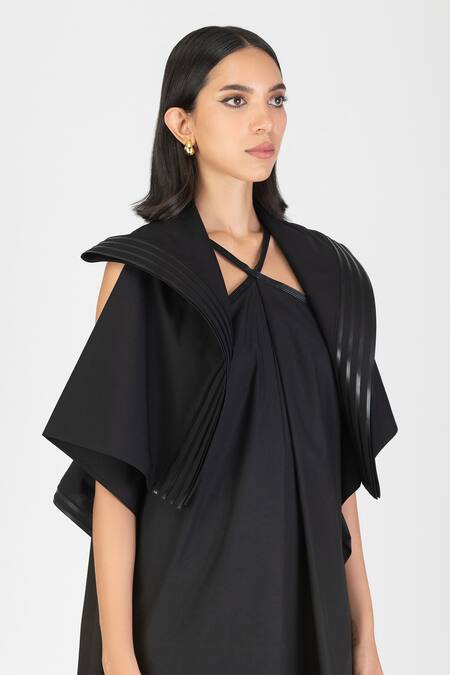Buy Amit Aggarwal Black Metallic Embellished Cape Online at Aza Fashions Buy_Amit Aggarwal_Black Metallic Embellished Cape _Online_at_Aza_Fashions