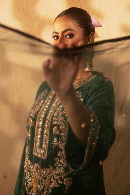 Shop_Gul By Aishwarya_Green Velvet, Satin, Silk Organza Embroidery Split V-neck Gul Kurta Set _Online_at_Aza_Fashions