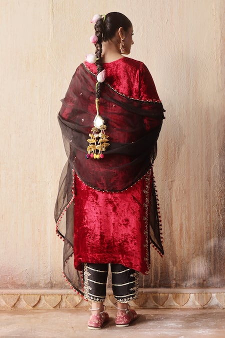 Gul By Aishwarya Embroidered Velvet Kurta Pant Set 