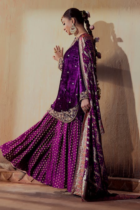 Buy_Gul By Aishwarya_Purple Velvet, Brocade, Georgette Embroidery, Zari Keyhole Guldasta Kurta Set _Online_at_Aza_Fashions