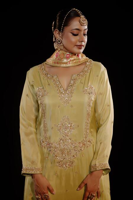 Gul By Aishwarya_Green Tissue, Georgette, Brocade Embroidery Split V-neck Damask Bloom Kurta Set _at_Aza_Fashions