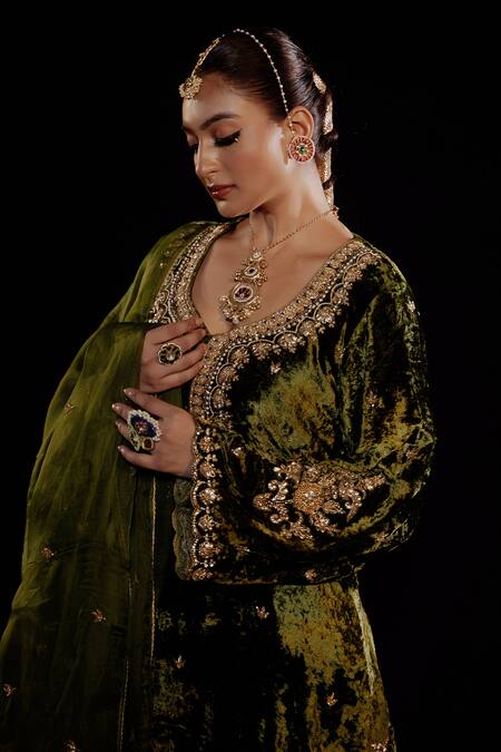 Gul By Aishwarya_Green Velvet, Brocade, Silk Organza Embroidery, Zari Mughal Crest Kurta Set _at_Aza_Fashions