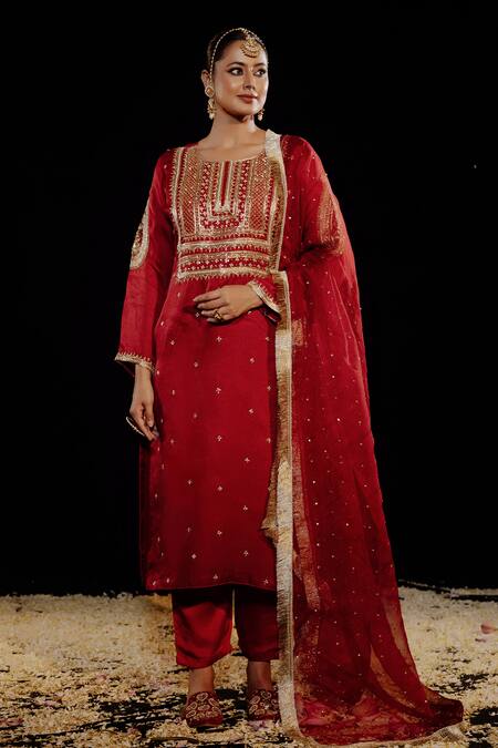 Buy_Gul By Aishwarya_Maroon Satin, , Organza Sequins, Embroidery Paisley Crest Kurta Set _Online_at_Aza_Fashions