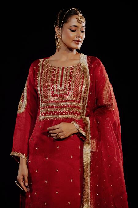 Shop_Gul By Aishwarya_Maroon Satin, , Organza Sequins, Embroidery Paisley Crest Kurta Set _Online_at_Aza_Fashions