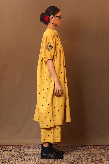 Buy_MATI_1_Yellow Cotton Embroidery Mandarin Collar Spade Kurta And Flared Pant Set _Online_at_Aza_Fashions