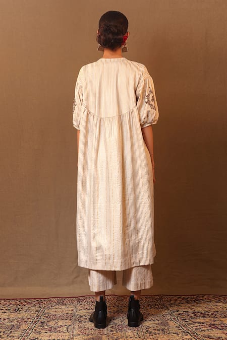 Shop_MATI_1_Off White Cotton Zari Mandarin Zardozi Placement Embroidered Kurta And Pant Set _at_Aza_Fashions