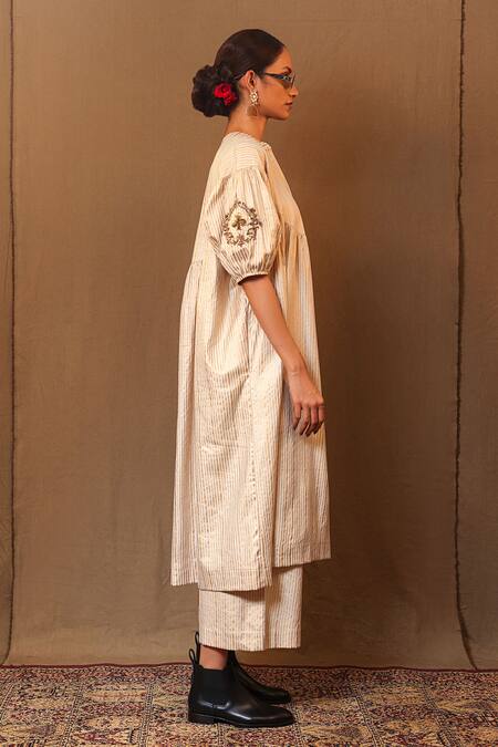 Buy MATI_1 Off White Cotton Zari, Embroidery Mandarin Collar Linear Woven Tunic Online at Aza Fashions Buy_MATI_1_Off White Cotton Zari, Embroidery Mandarin Collar Linear Woven Tunic _Online_at_Aza_Fashions
