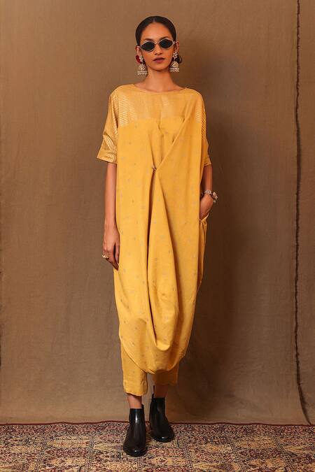 MATI_1_Yellow Cotton Zari, Embroidery Boat Neck Cowl Kurta And Pant Set _Online_at_Aza_Fashions