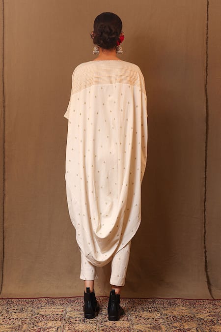 Shop_MATI_1_Off White Cotton Zari, Embroidery Boat Neck Thread Cowl Kurta And Pant Set _at_Aza_Fashions