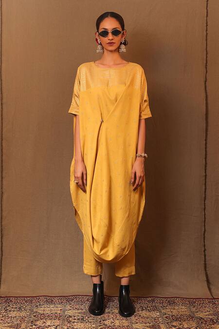 MATI_1 Yellow Cotton Zari, Embroidery Boat Neck Thread Cowl Kurta Online at Aza Fashions MATI_1_Yellow Cotton Zari, Embroidery Boat Neck Thread Cowl Kurta _Online_at_Aza_Fashions