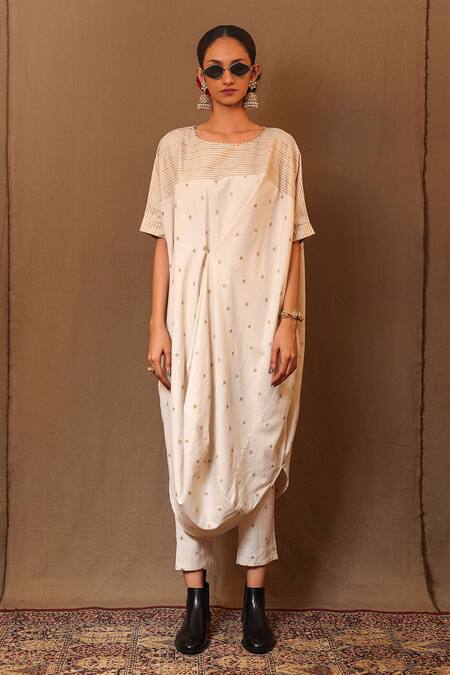 MATI_1_Off White Cotton Embroidery Boat Neck Zari Thread Cowl Tunic _Online_at_Aza_Fashions