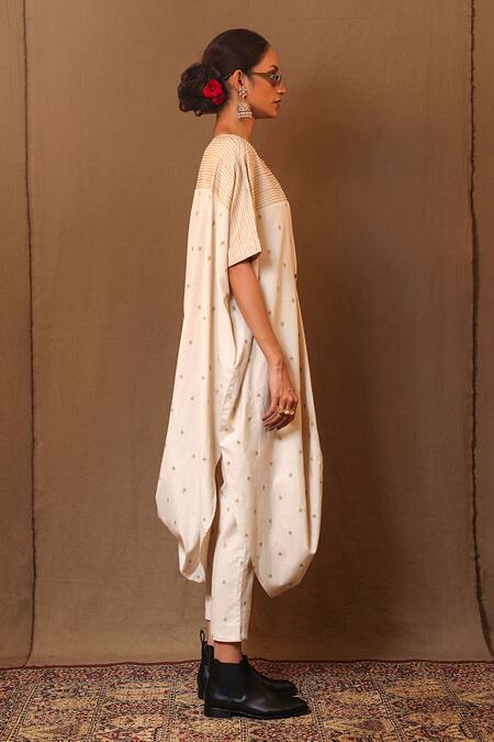 Buy_MATI_1_Off White Cotton Embroidery Boat Neck Zari Thread Cowl Tunic _Online_at_Aza_Fashions