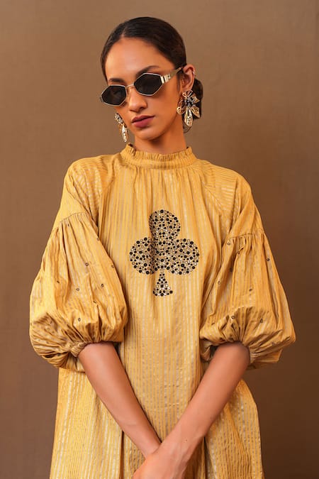 Buy_MATI_1_Yellow Cotton Embroidery Round Neck Club Placement Kurta _Online_at_Aza_Fashions