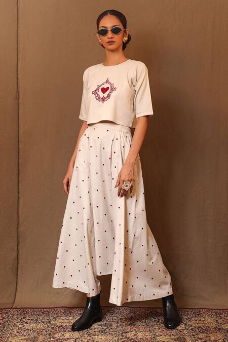 Buy_Mati_Off White Cotton Embroidery Heart Harem Pant _Online_at_Aza_Fashions