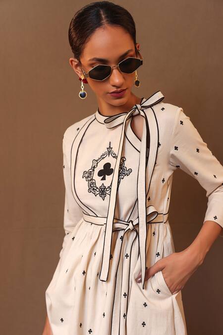 MATI_1 Off White Cotton Embroidery Bandeau Neck Spade Hand Angarkha Online at Aza Fashions MATI_1_Off White Cotton Embroidery Bandeau Neck Spade Hand Angarkha _Online_at_Aza_Fashions