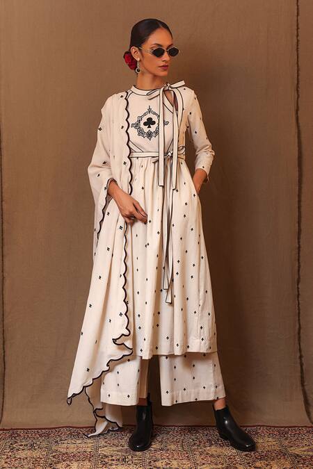 Shop_Mati_Off White Cotton Embroidery Spade Pant _Online_at_Aza_Fashions
