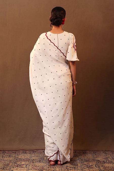 Mati Cotton Zari Heart Embroidered Saree With Blouse 