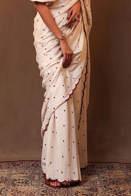Shop MATI_1 Off White Cotton Embroidery, Zari Round Neck Heart Saree With Blouse Online at Aza Fashions Shop_MATI_1_Off White Cotton Embroidery, Zari Round Neck Heart Saree With Blouse _Online_at_Aza_Fashions