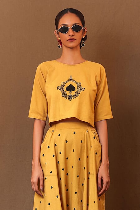 MATI Cotton Aari Spade Embroidered Crop Top 