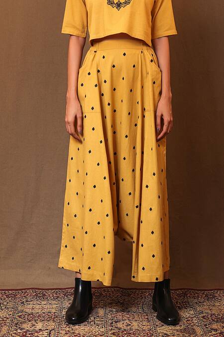 Buy MATI_1 Yellow Cotton Embroidery Round Neck Spade Crop Top With Harem Pant Online at Aza Fashions Buy_MATI_1_Yellow Cotton Embroidery Round Neck Spade Crop Top With Harem Pant _Online_at_Aza_Fashions