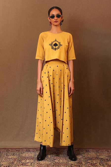 Shop MATI_1 Yellow Cotton Embroidery Round Neck Spade Crop Top With Harem Pant Online at Aza Fashions Shop_MATI_1_Yellow Cotton Embroidery Round Neck Spade Crop Top With Harem Pant _Online_at_Aza_Fashions
