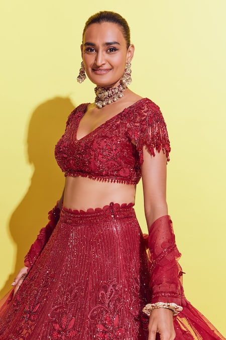 Buy Awigna Red Net, Silk Beads, Sequins V-neck Albania 3d Rafflesia Embroidered Lehenga Set Online at Aza Fashions Buy_Awigna_Red Net, Silk Beads, Sequins V-neck Albania 3d Rafflesia Embroidered Lehenga Set _Online_at_Aza_Fashions