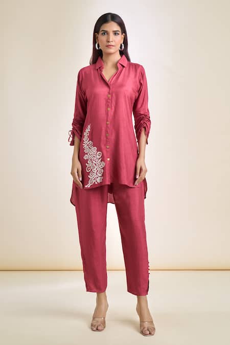 Naintara Bajaj_Red Silk Embroidery Collared Placement Floral Tunic And Pant Set _Online_at_Aza_Fashions