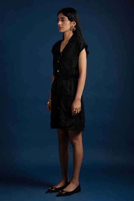 Khajoor Studio Black Linen Collared Evening Gloss Blazer Dress Online at Aza Fashions Khajoor Studio_Black Linen Collared Evening Gloss Blazer Dress _Online_at_Aza_Fashions