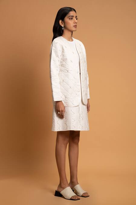 Buy Khajoor Studio White Linen Beads Snow Quilted Skirt Online at Aza Fashions Buy_Khajoor Studio_White Linen Beads Snow Quilted Skirt _Online_at_Aza_Fashions