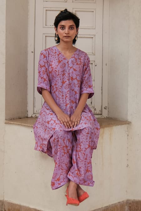 Shop Khajoor Studio Purple Silk Embroidery V-neck Floret Print Asymmetric Tunic And Pant Set Online at Aza Fashions Shop_Khajoor Studio_Purple Silk Embroidery V-neck Floret Print Asymmetric Tunic And Pant Set _Online_at_Aza_Fashions